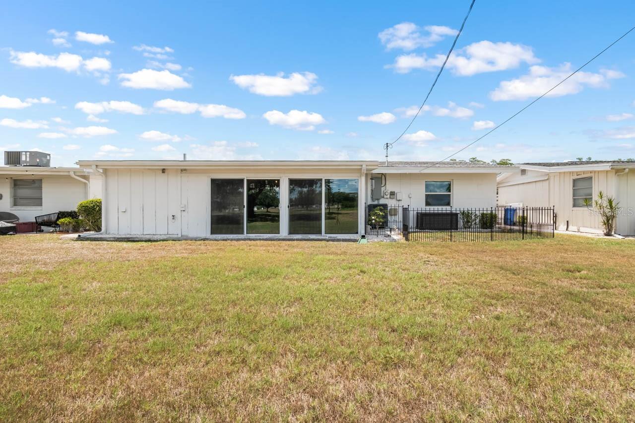 Rear view of 901 AUGUSTA DR