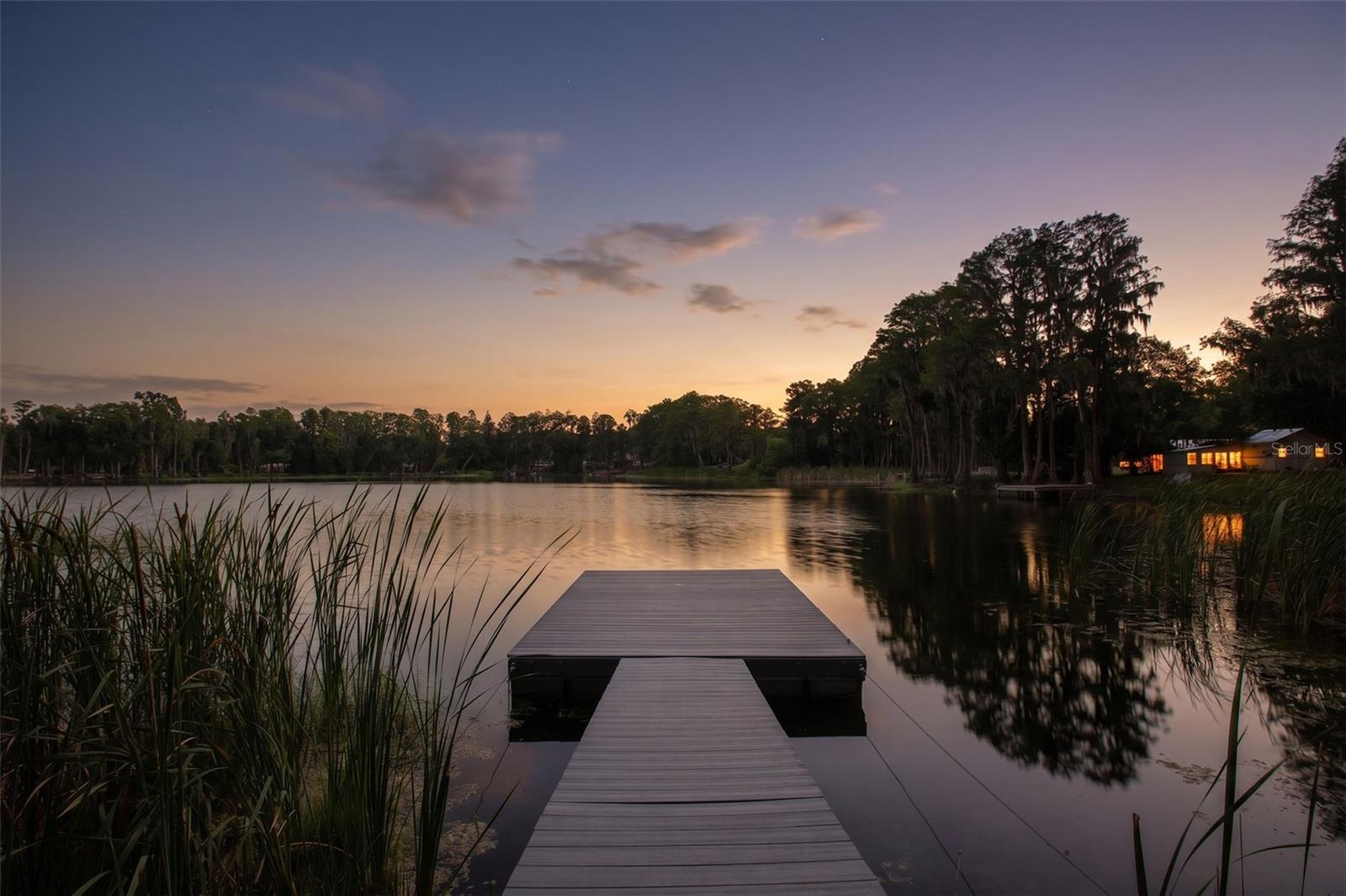 Dusk on Round Lake