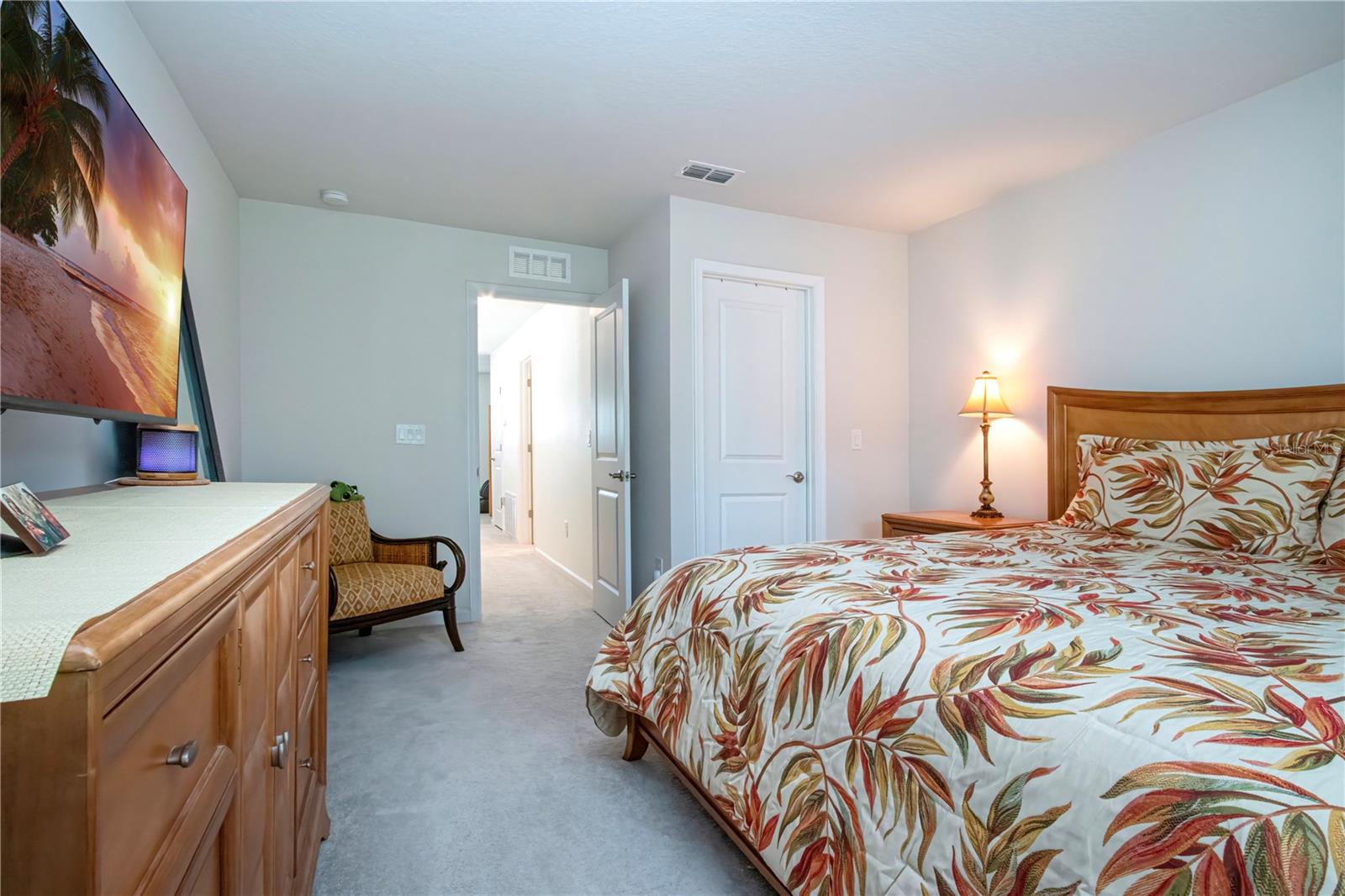 Upstairs Bedroom 2