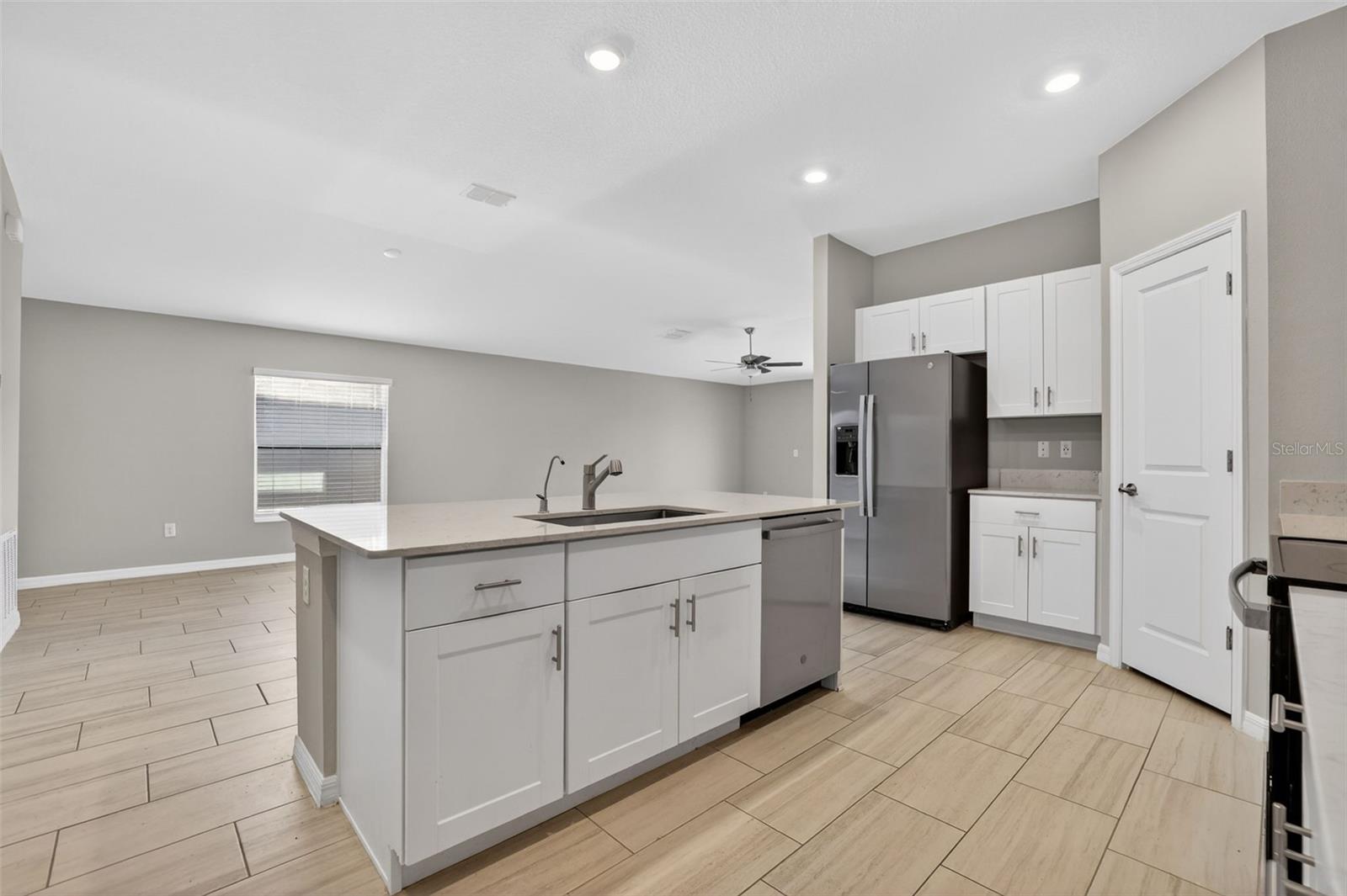 Spacious Chefs Kitchen