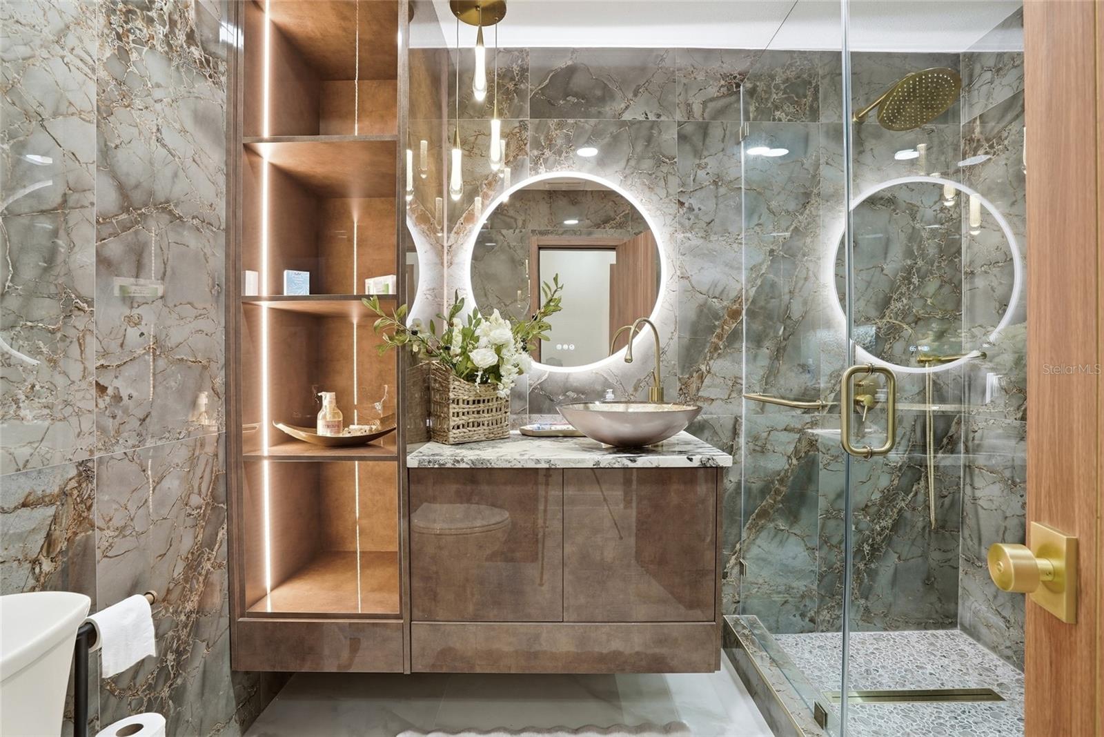 2nd Bathroom