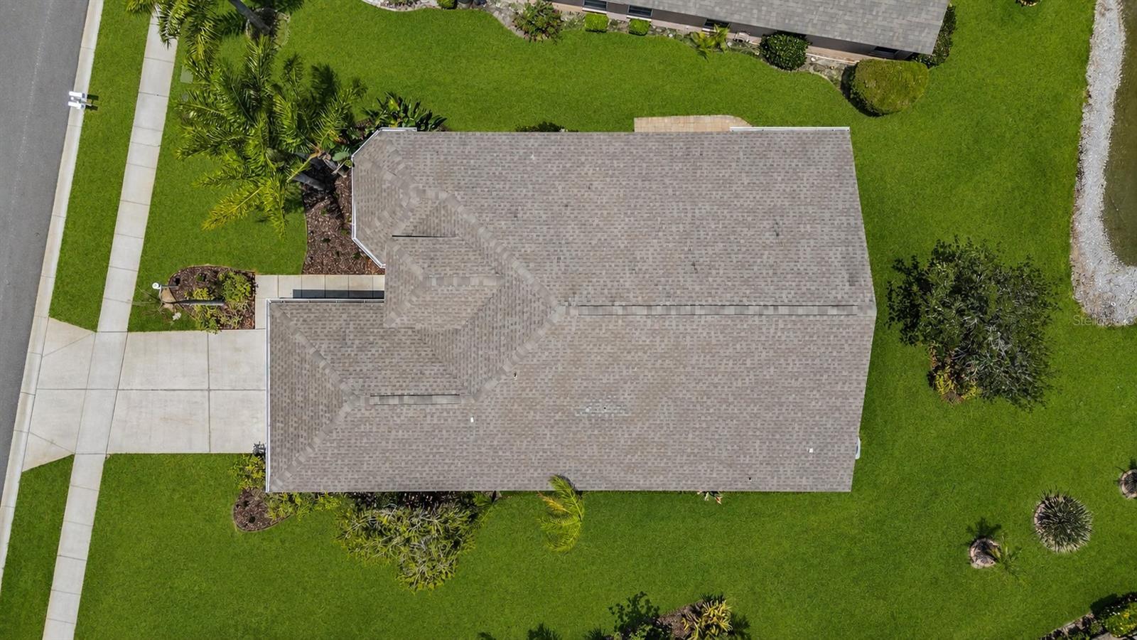 Lot placement (grass is virtually landscaped)