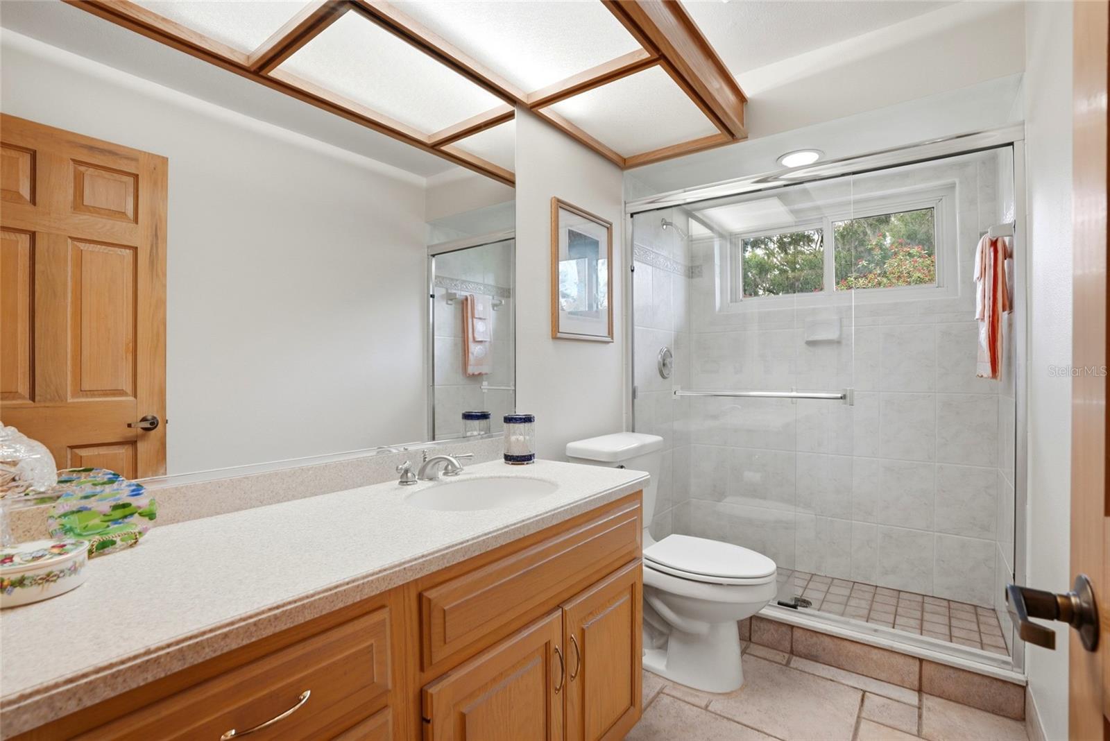 Bathroom 2 positionedbetween bedrooms 2 and 3
