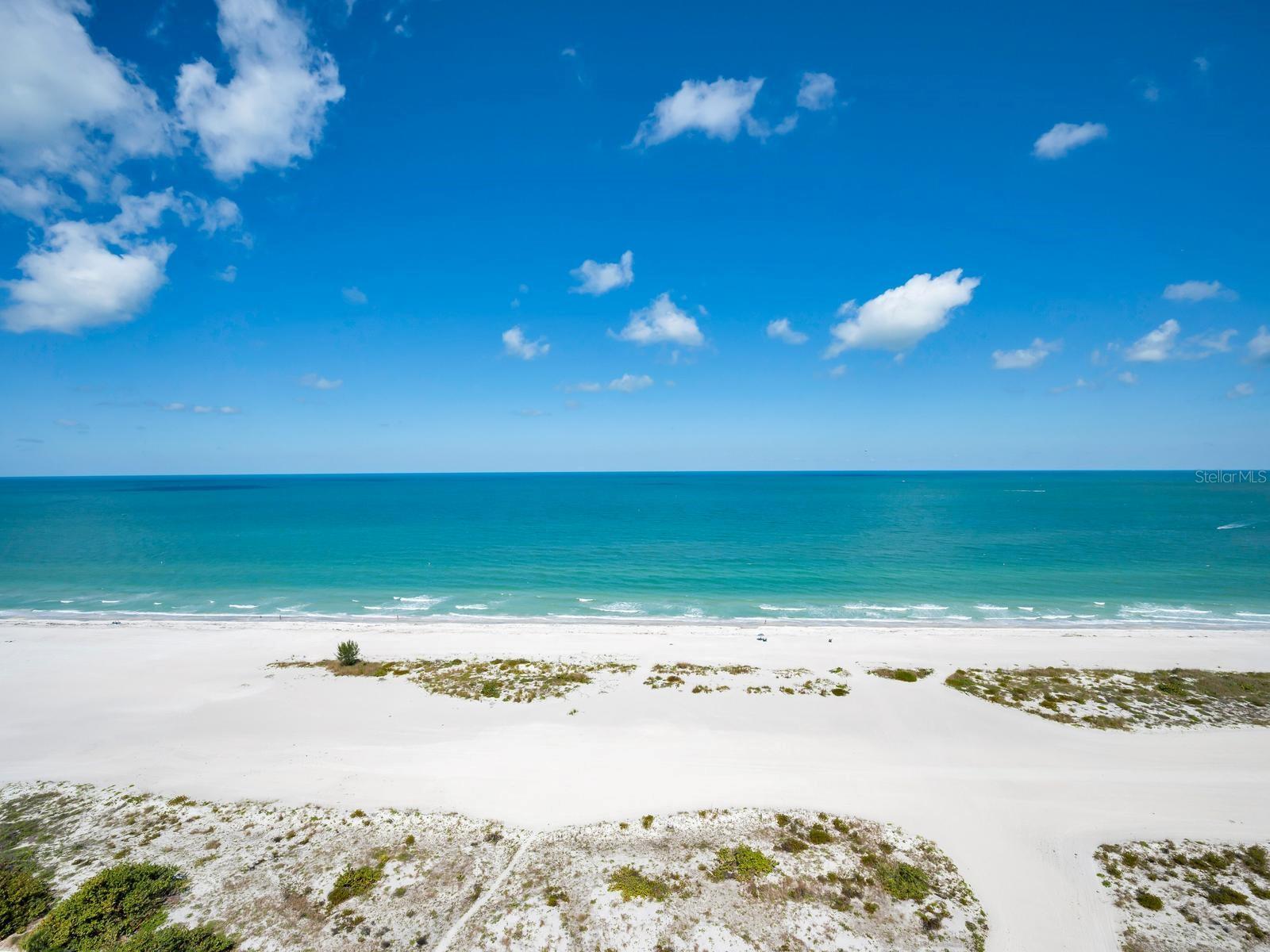 Generous size terrace providing an abundance of natural light & aquamarine seascapes. Direct View, View, View!