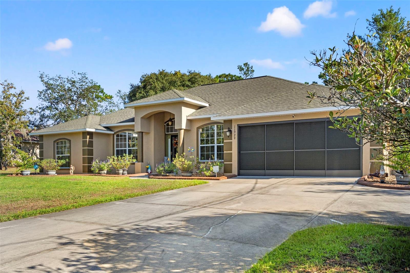 11929 Osprey Ave