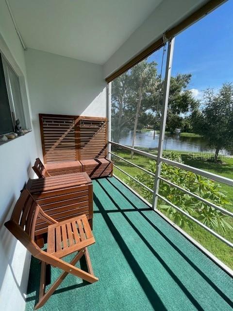 SCREEN PORCH