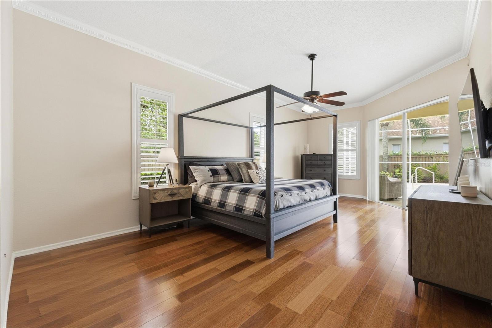 Primary suite with pool access