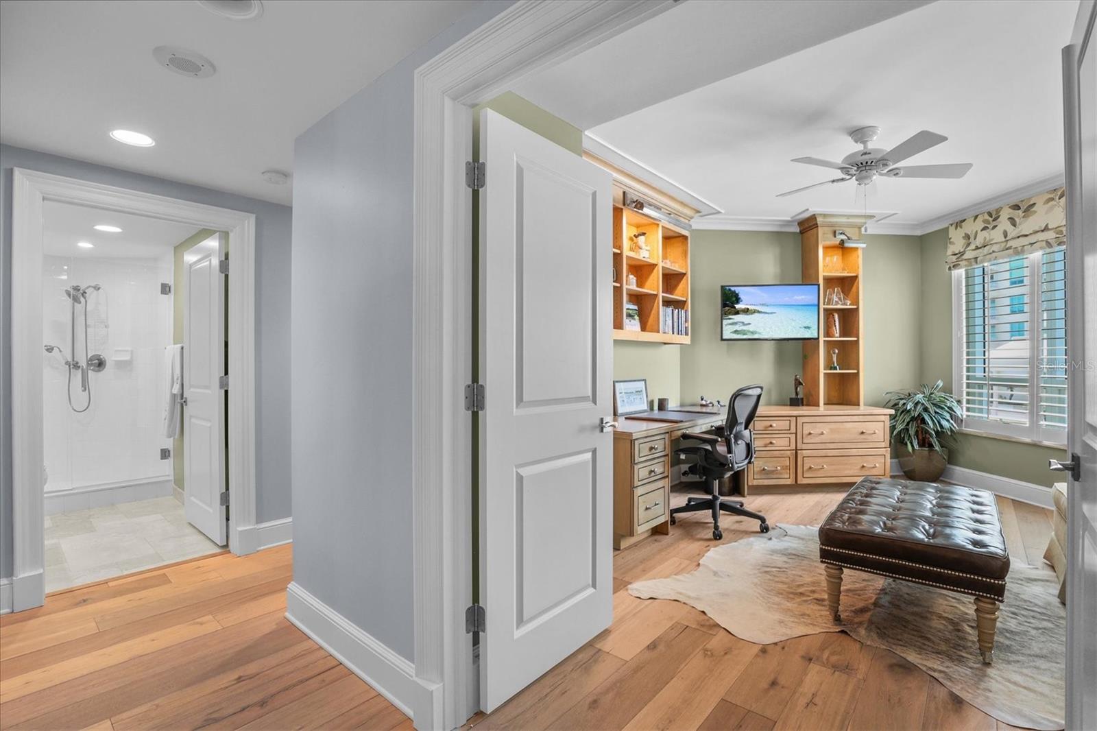 Foyer to Office/ 3rd Bedroom