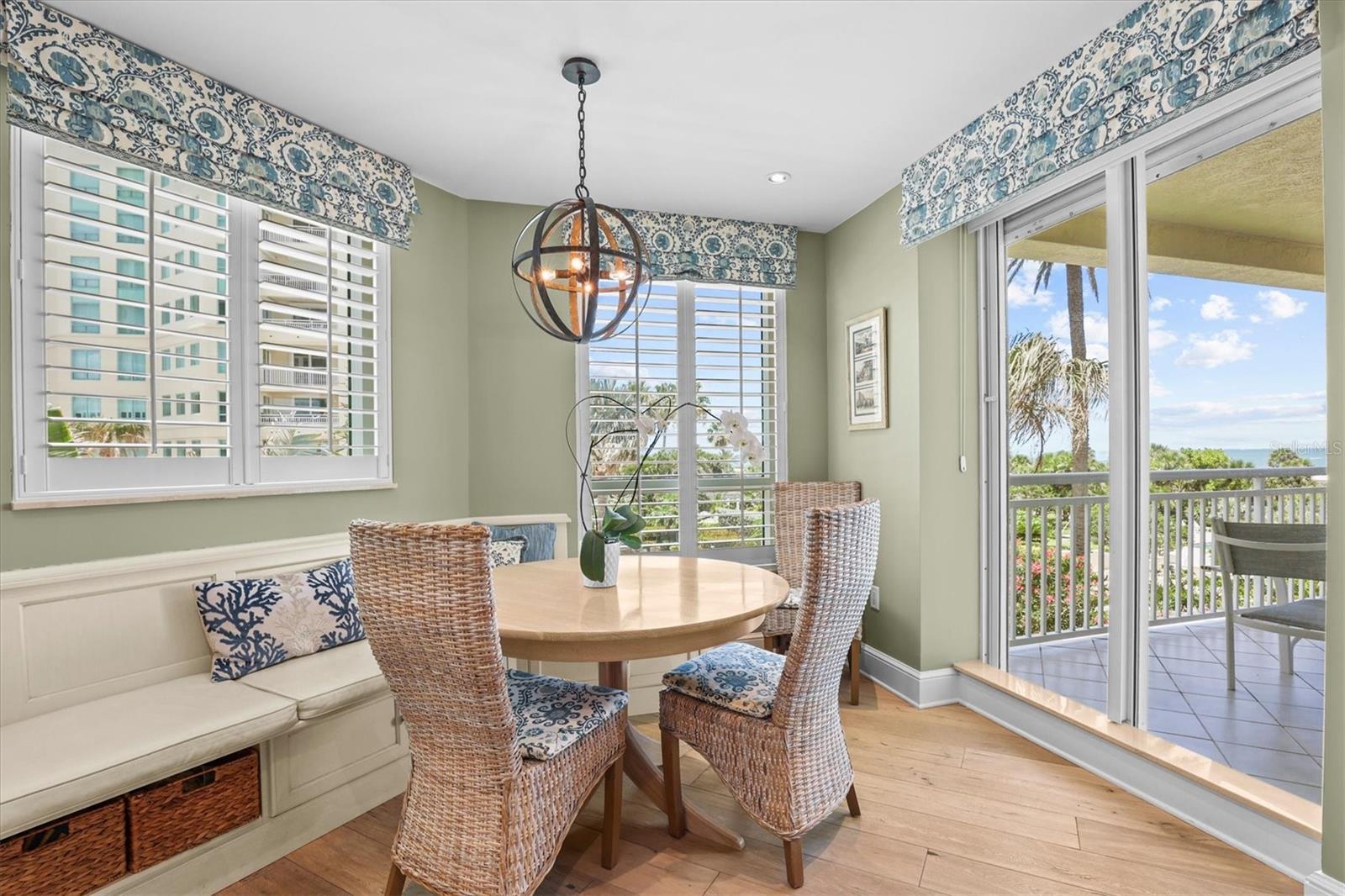 Breakfast Nook