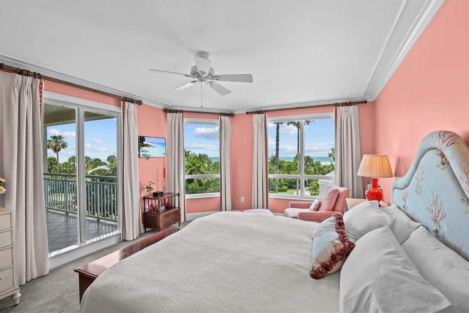 Owners Retreat with Multiple Windows