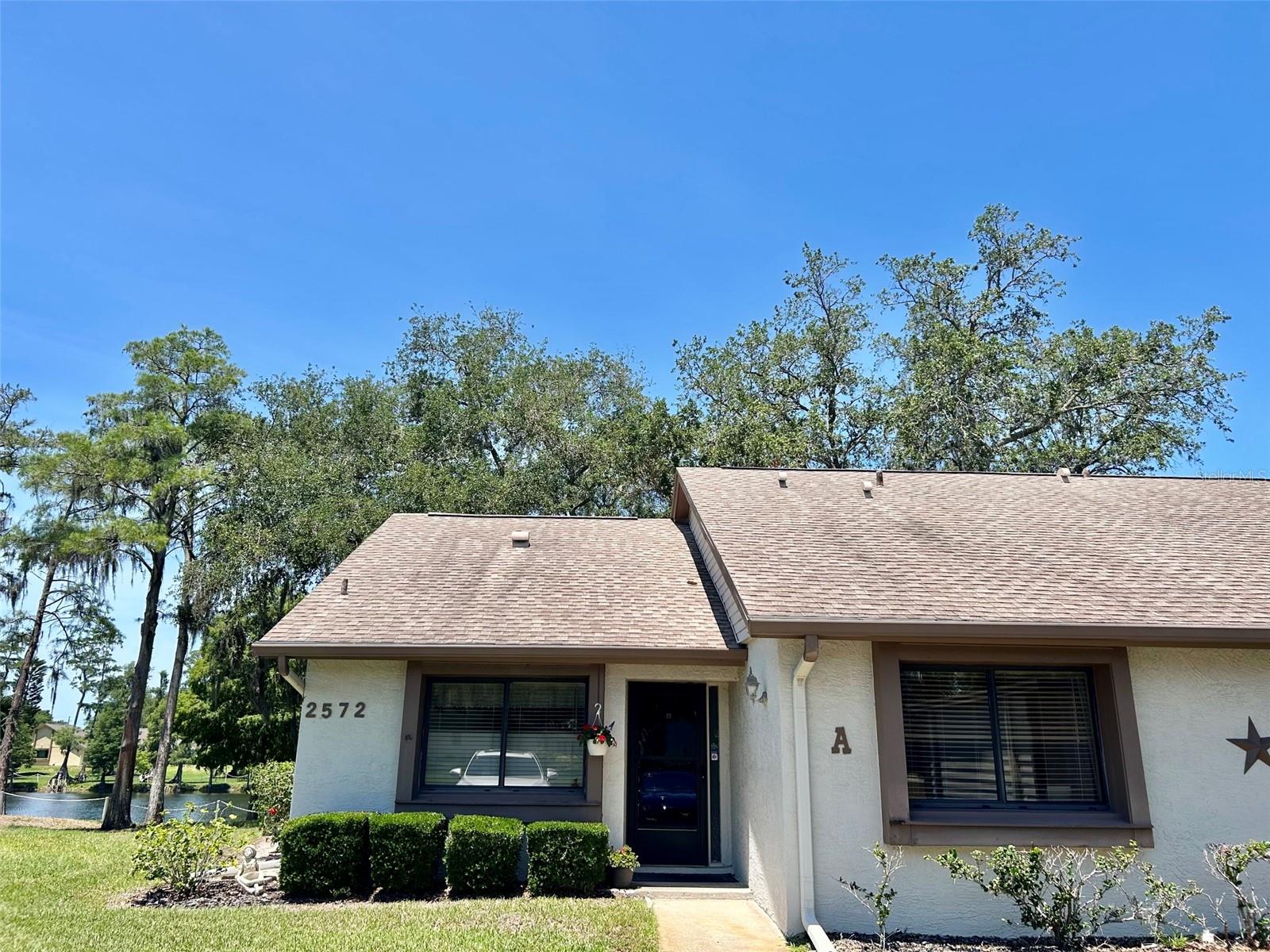 Lake View - End Unit Villa