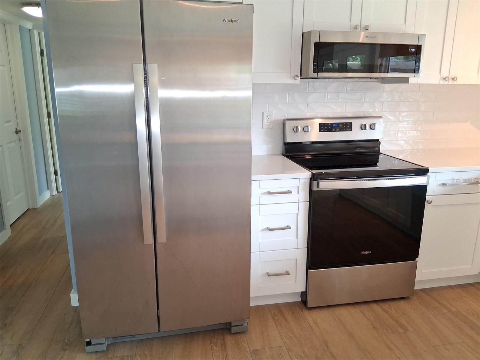 Nice stainless appliances with a "micro" microwave