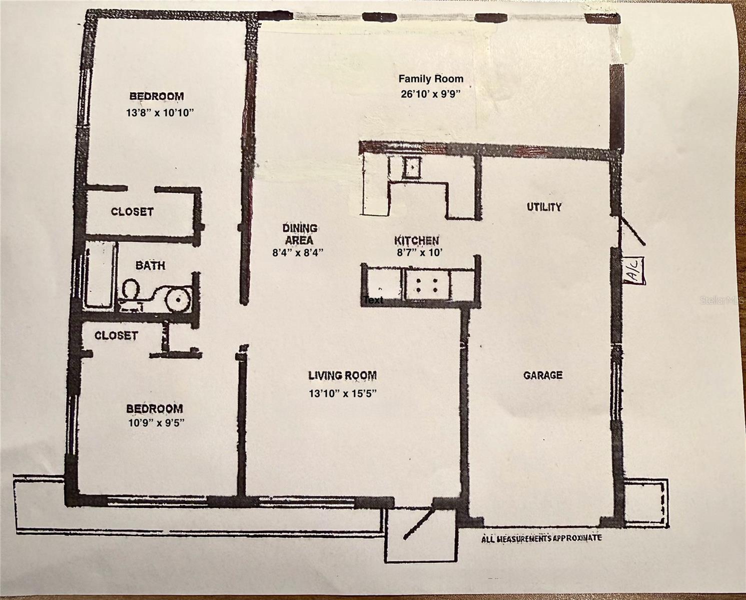 Floor plan with approximate measurements.