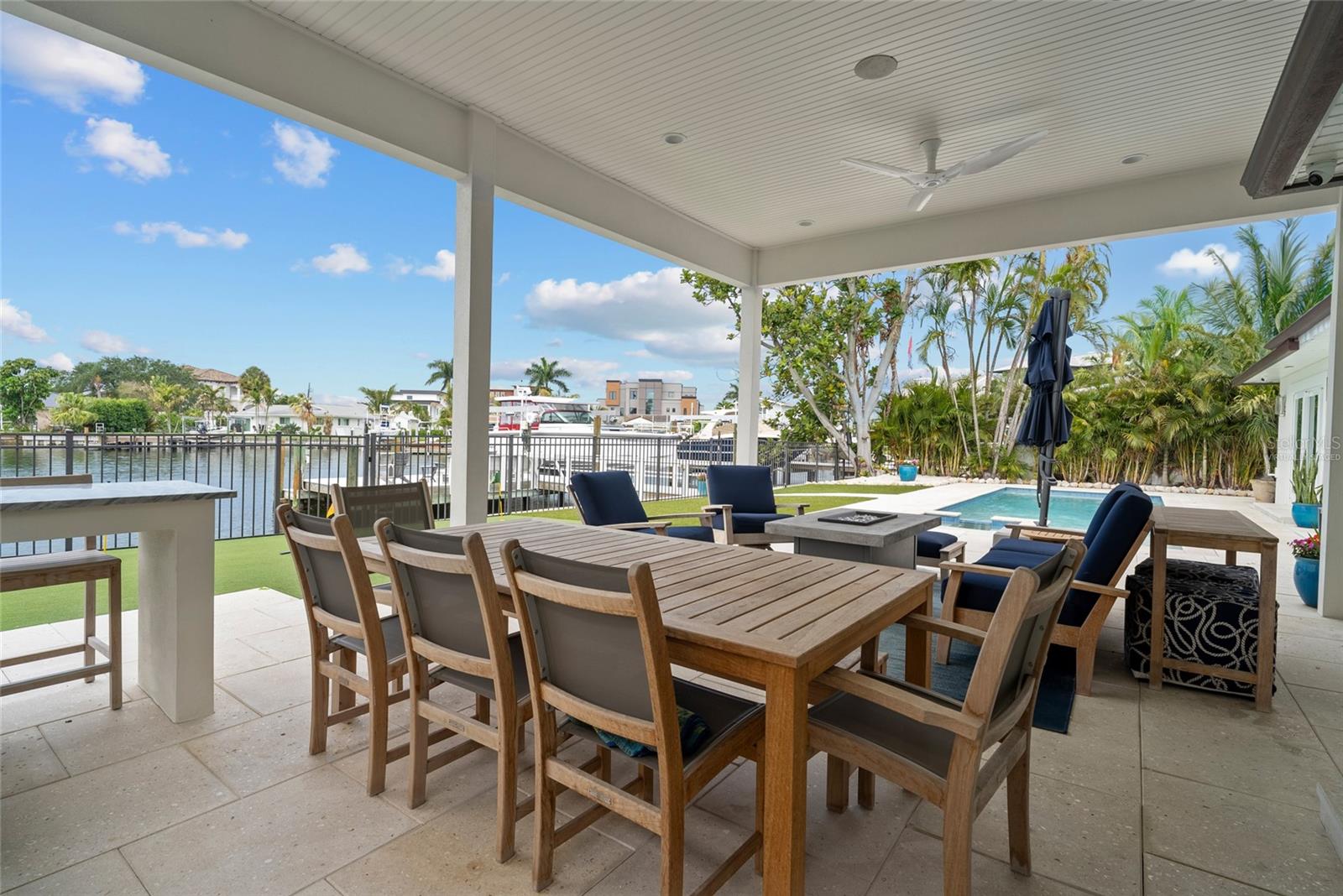 Covered patio w/outdoor kitchen & surround sound, virtually staged