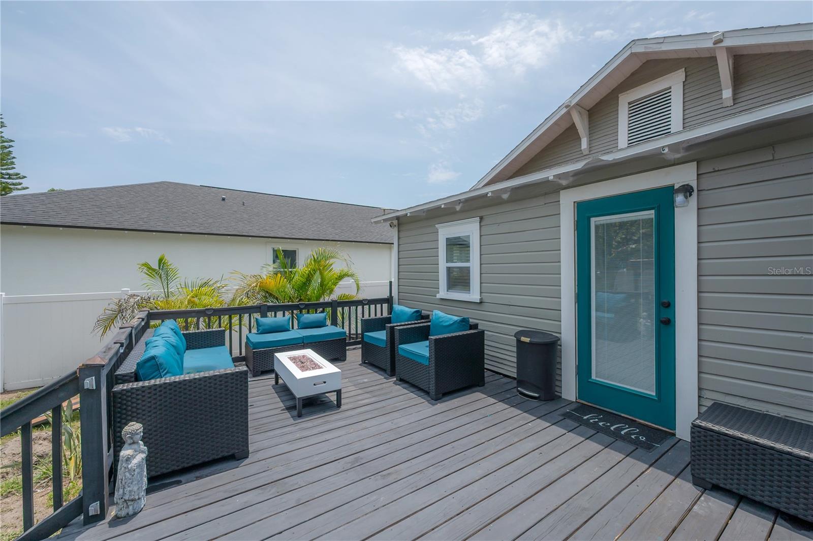 TB8511666