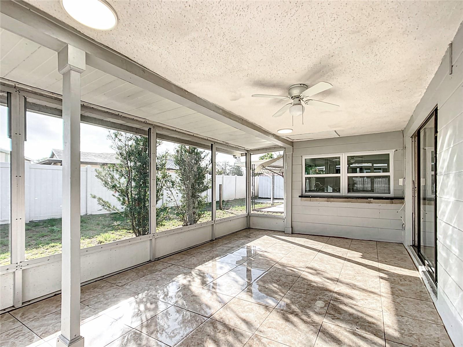 lanai/ Florida room