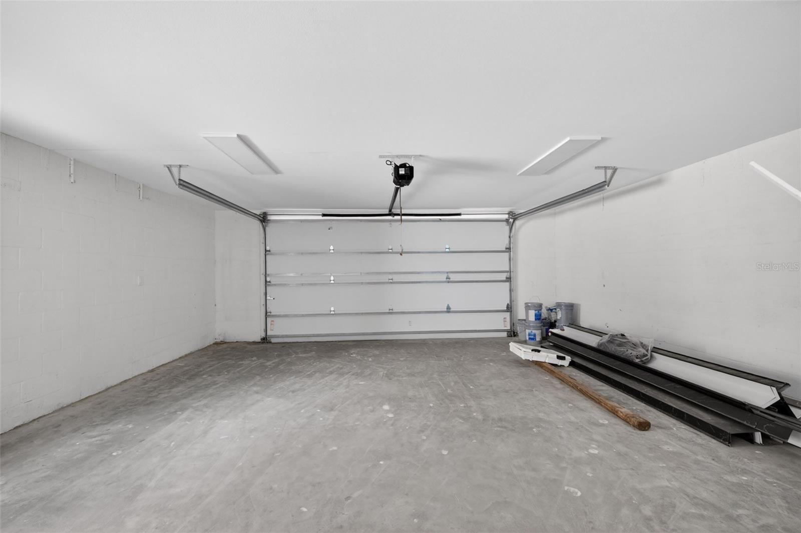 detached garage