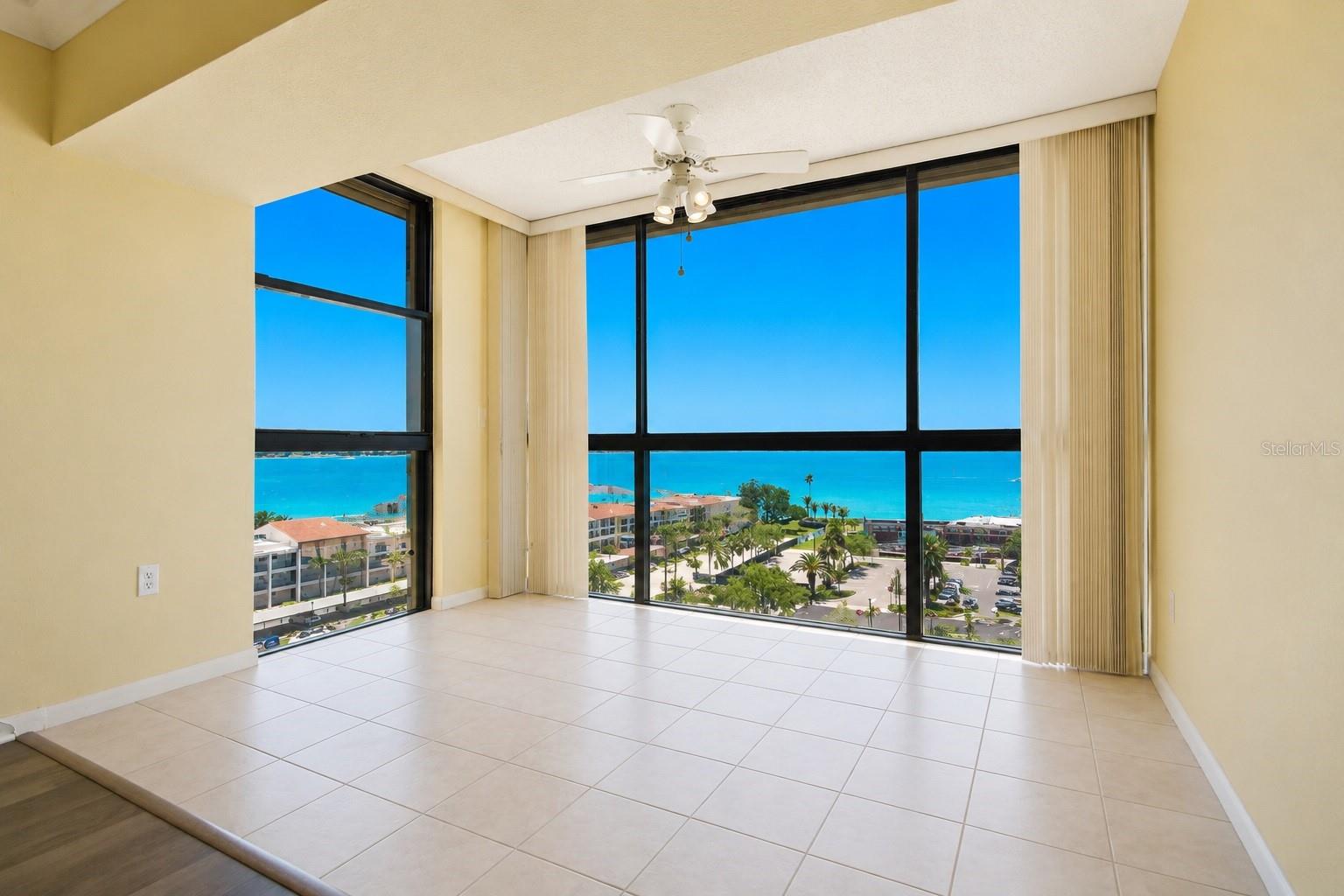 Living room with an amazing view.