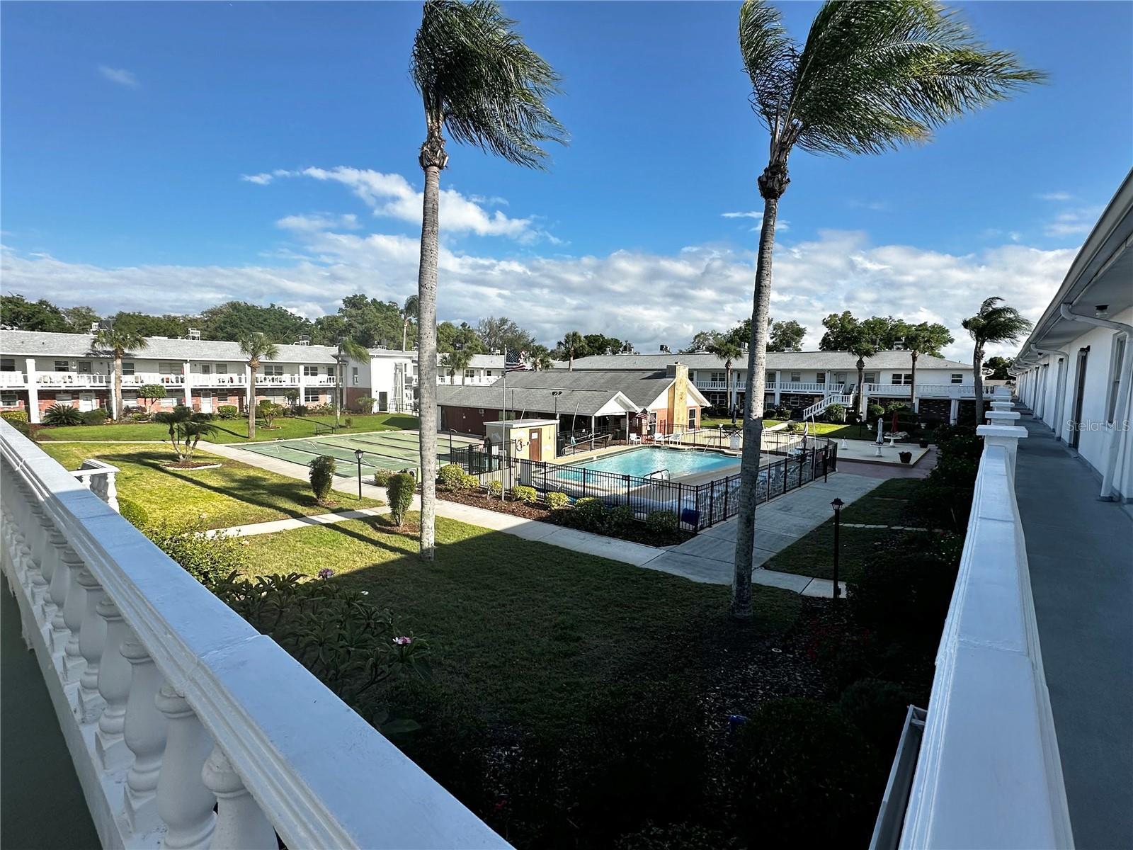 Complete Courtyard