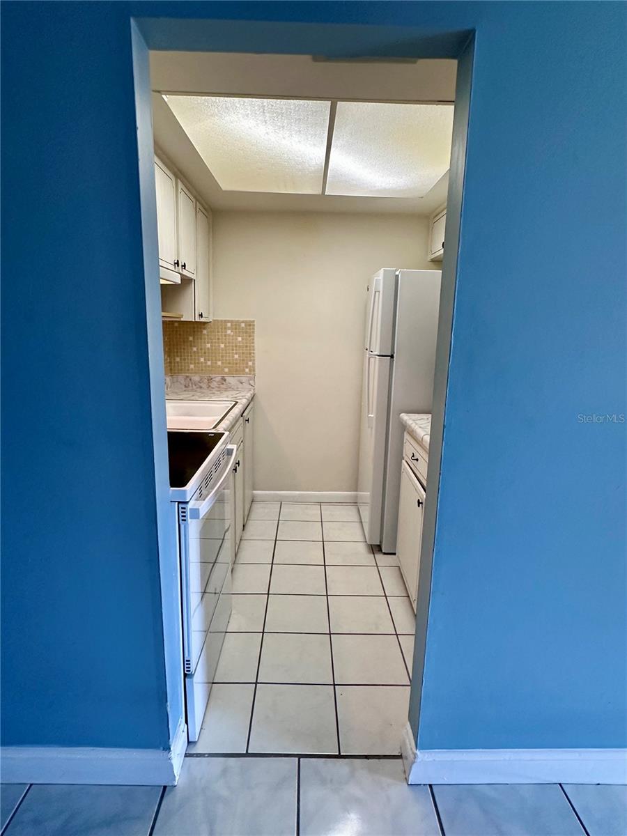 Kitchen - New Refrigerator and Stove/Oven