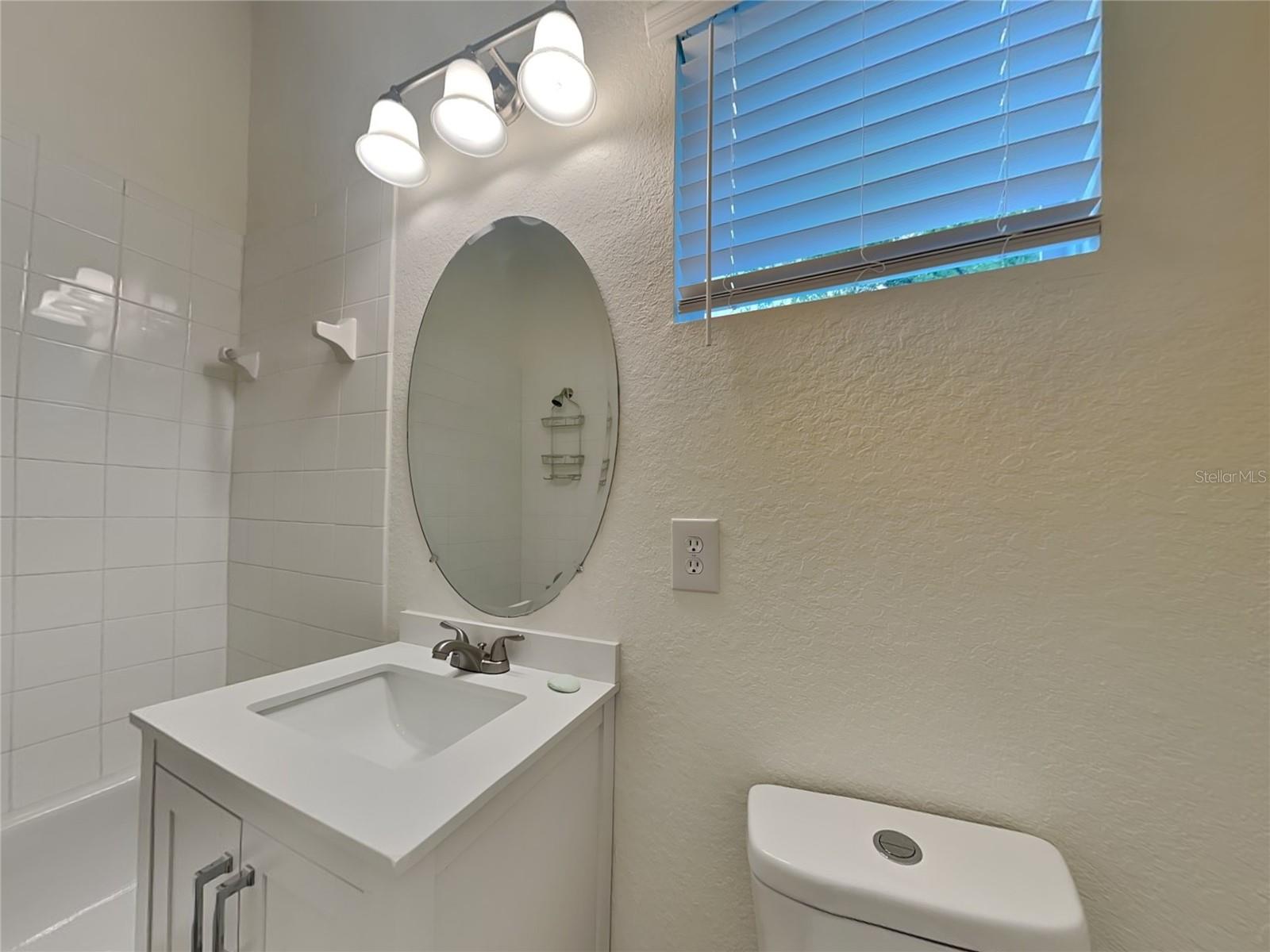 2nd floor full bath