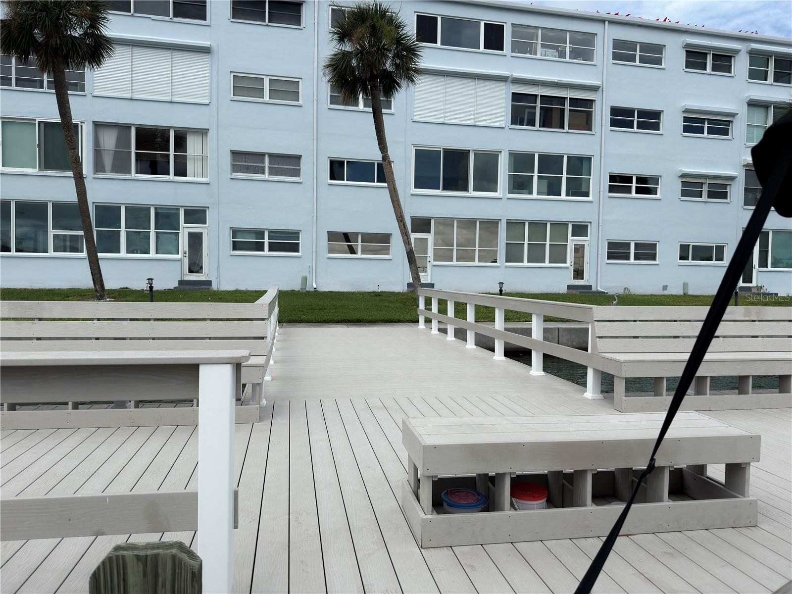 Dock