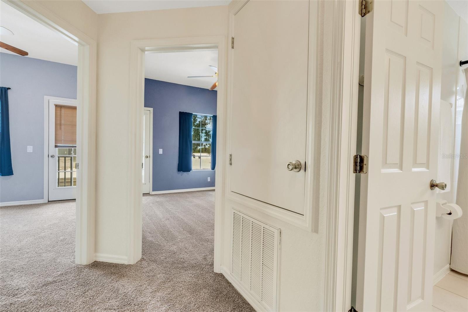 TB8511773