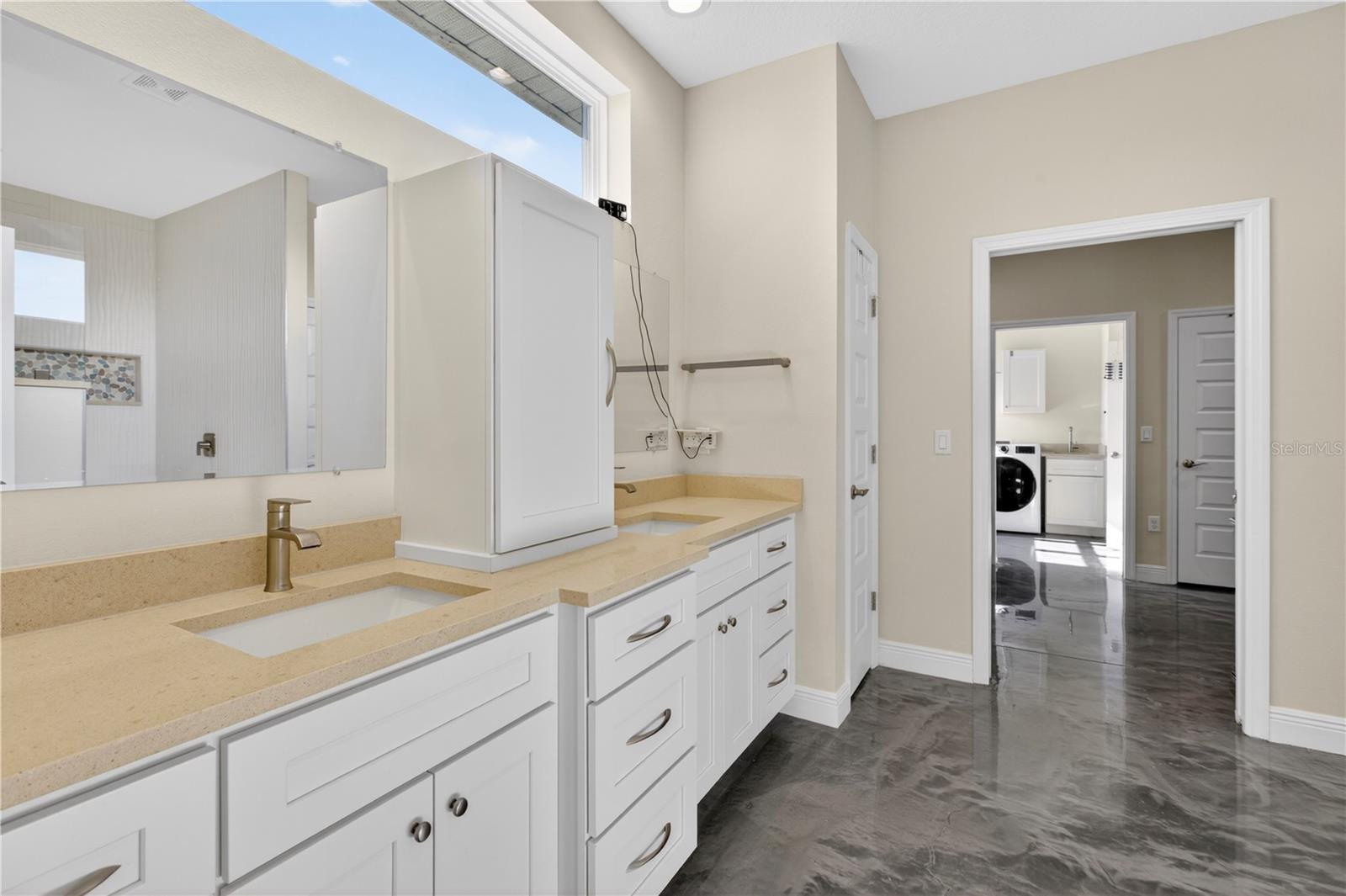 Primary En Suite