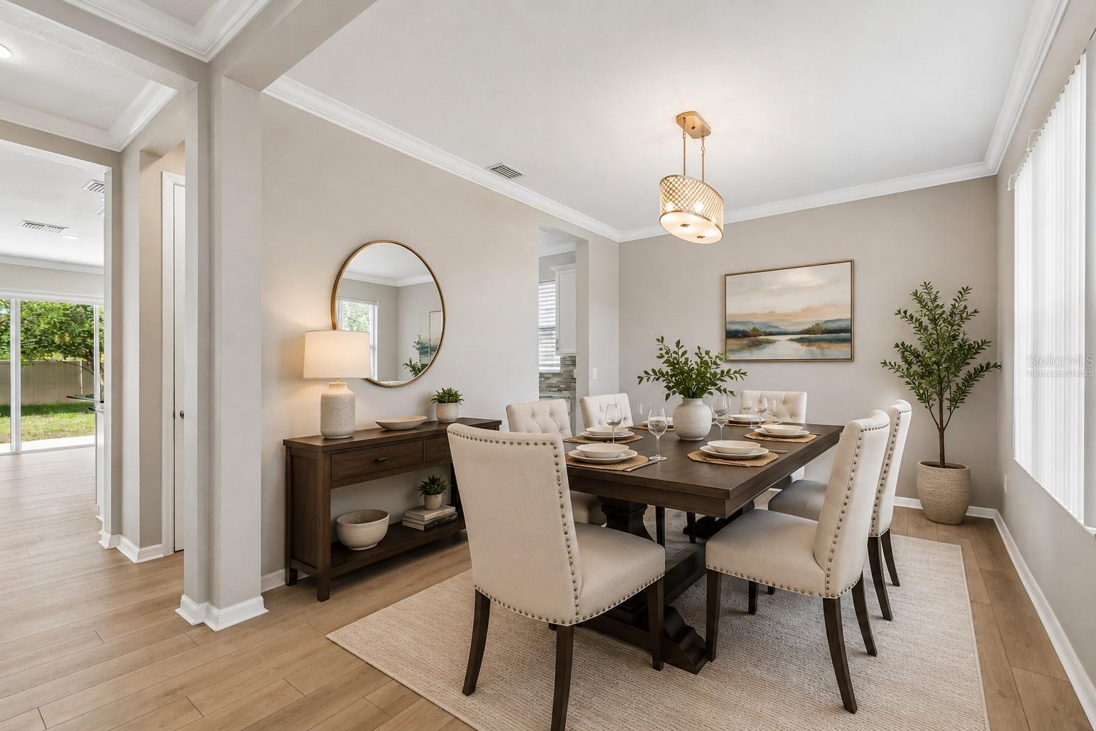 Formal Dining RoomVirtually Staged