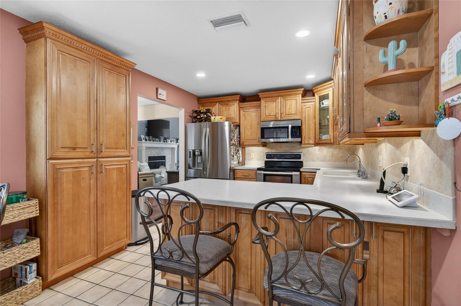 KITCHEN WITH BAR SEATING