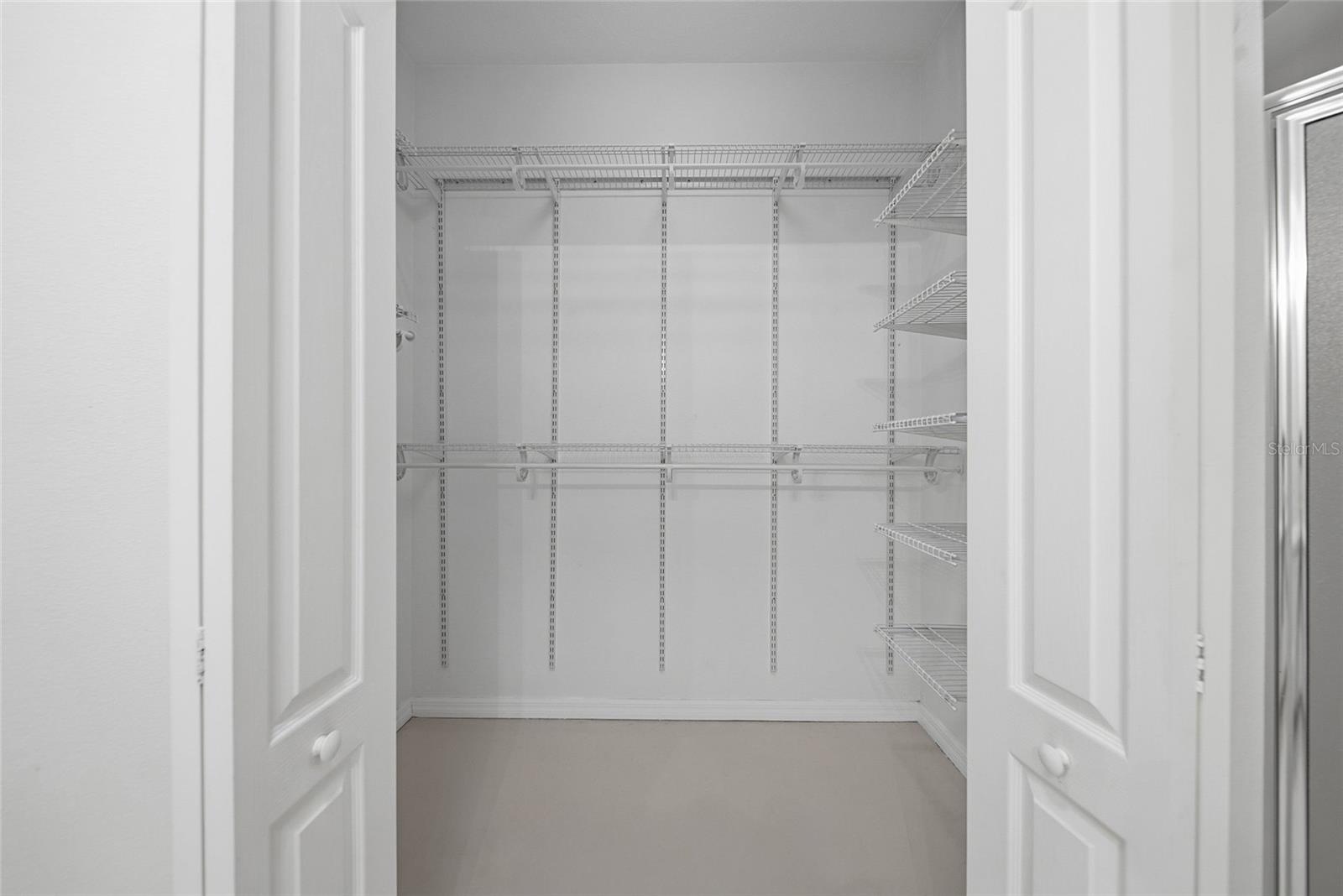 Closet - Primary
