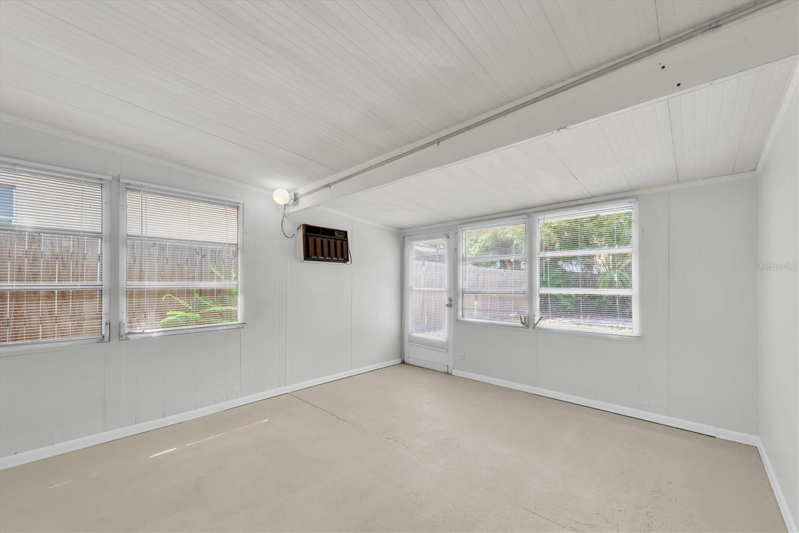 Bonus room