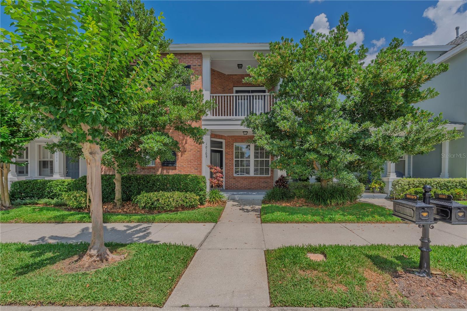 Welcome home to 10109 Hayfield Way in Westchase!