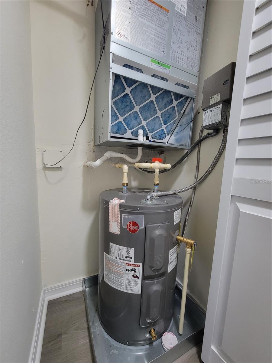 New 2-ton a/c sytem and water heater.