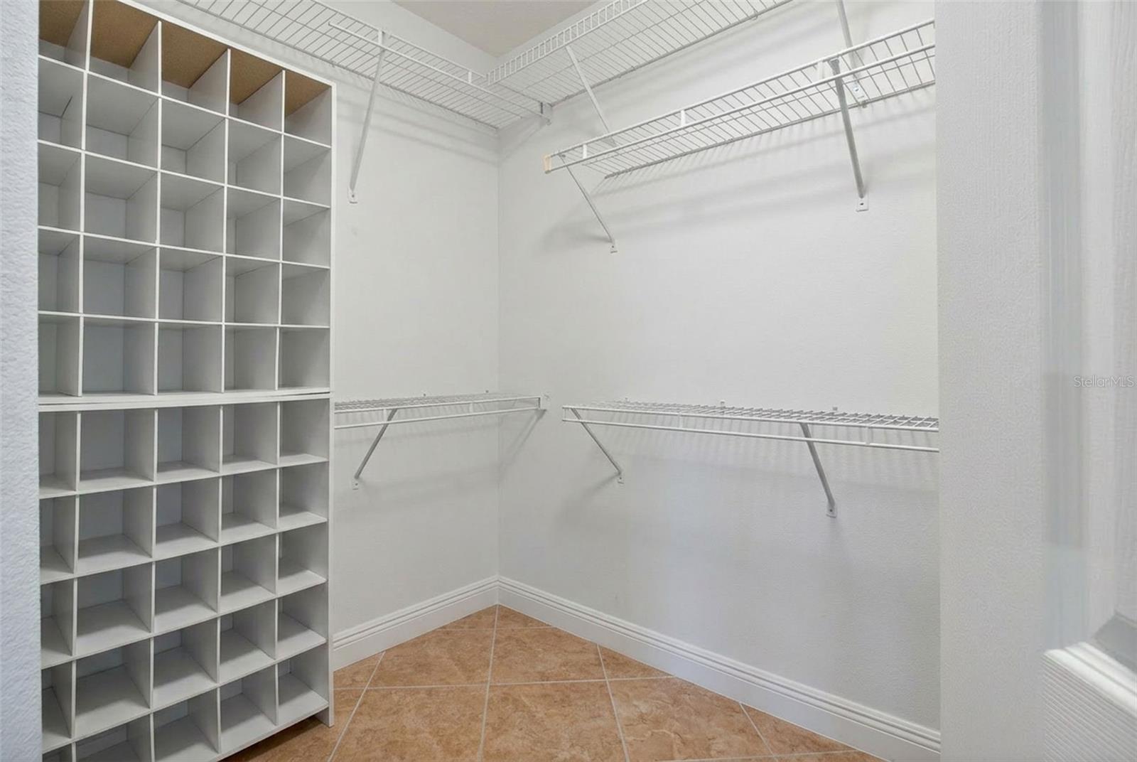 PRIMARY ROOM WALK-IN CLOSET (CLEAR VIEW)