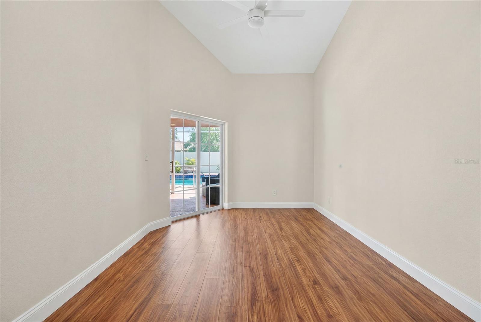 PRIMARY BEDROOM (CLEAR VIEW)