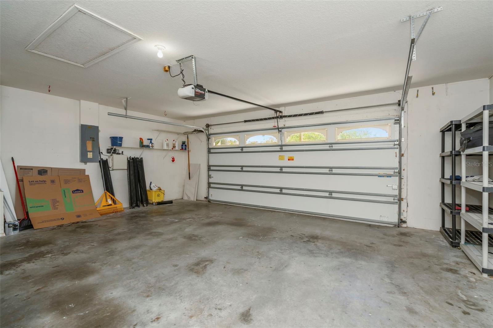 Spacious 2-car garage