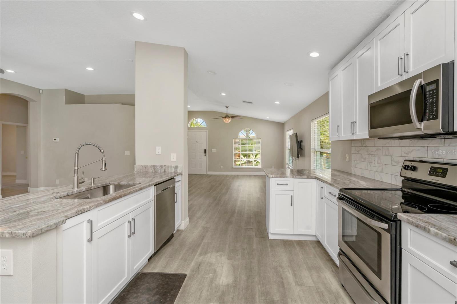 Upgraded kitchen with all newer appliances