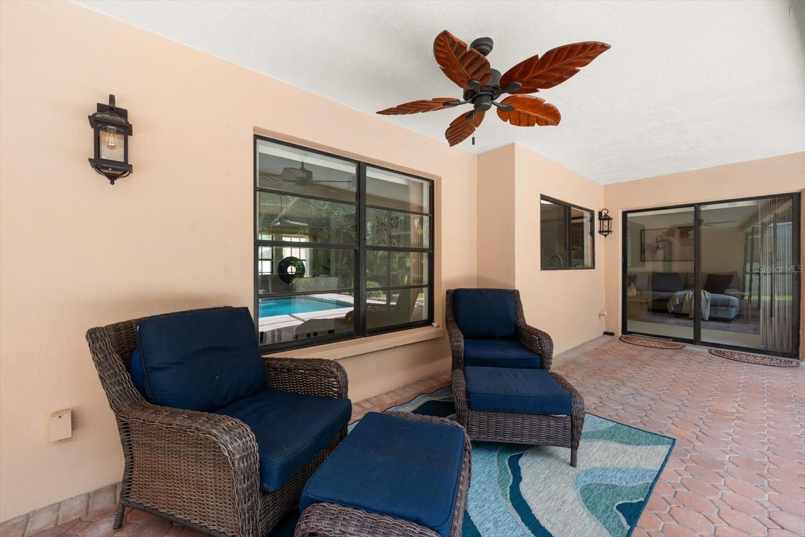 TB8511969