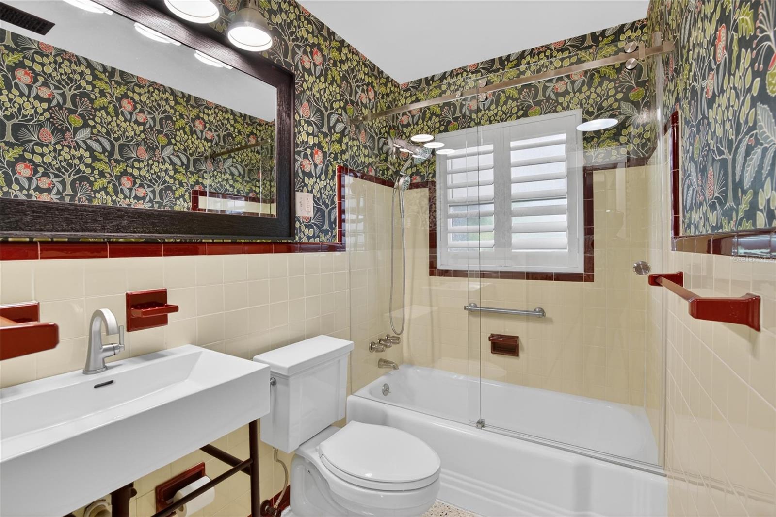 2nd Bathroom