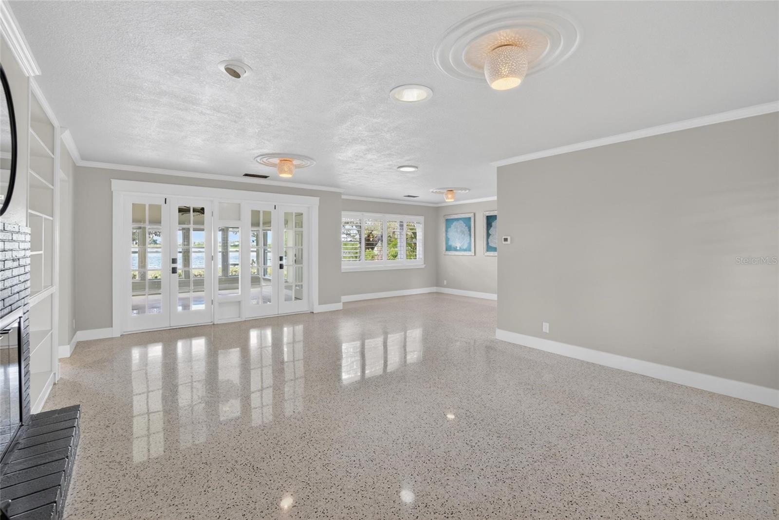 Living /room/Dining Room