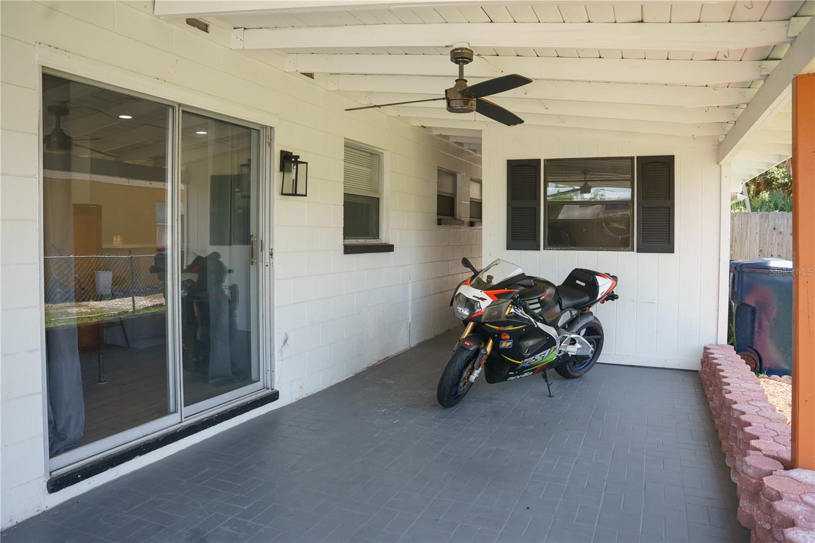 Carport