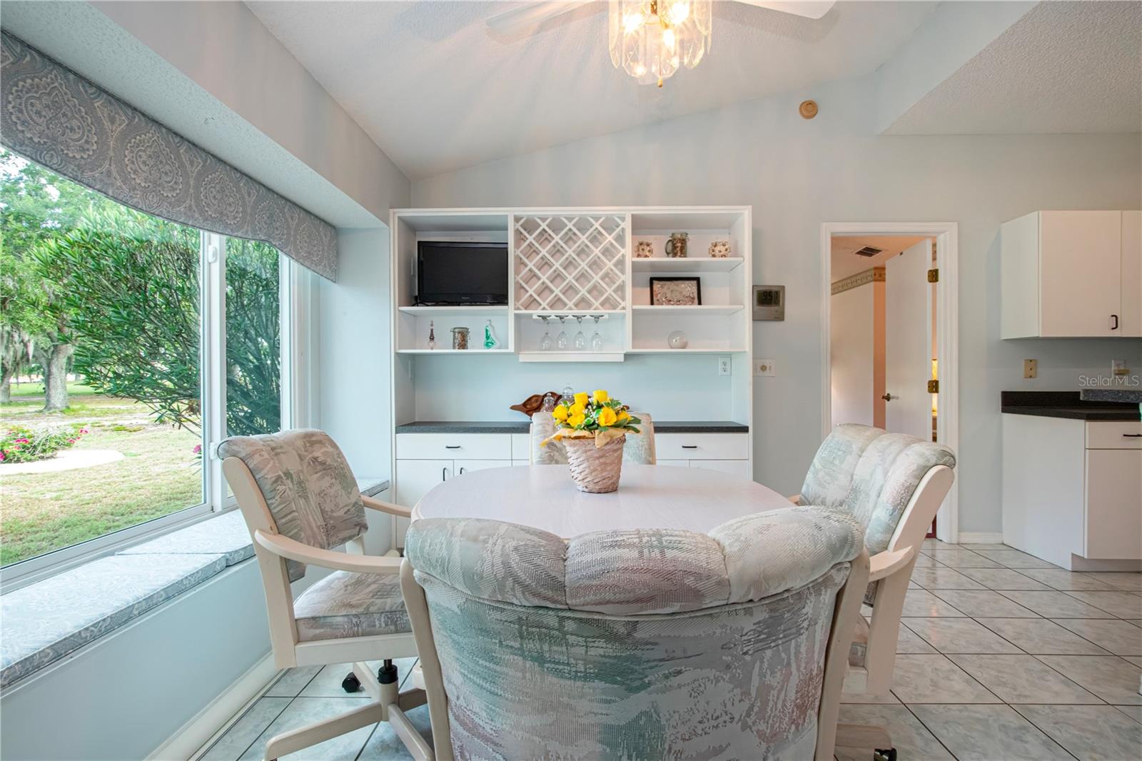 Breakfast Room