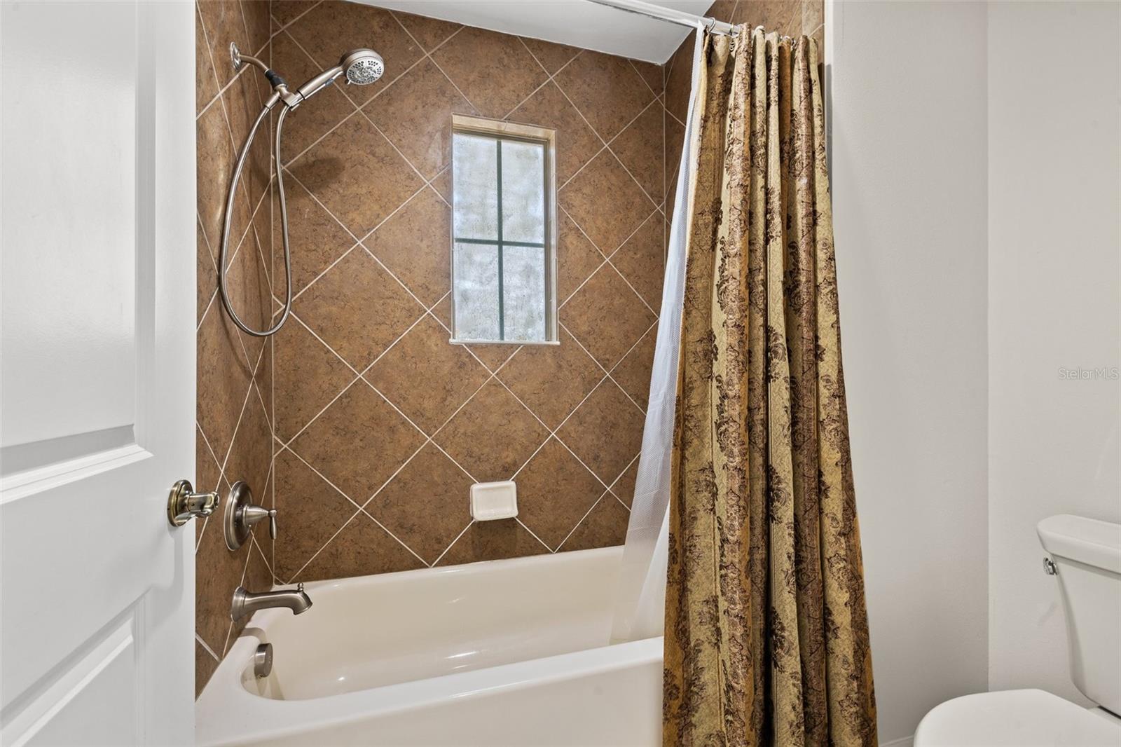Full Bathroom Tub/Shower Combo