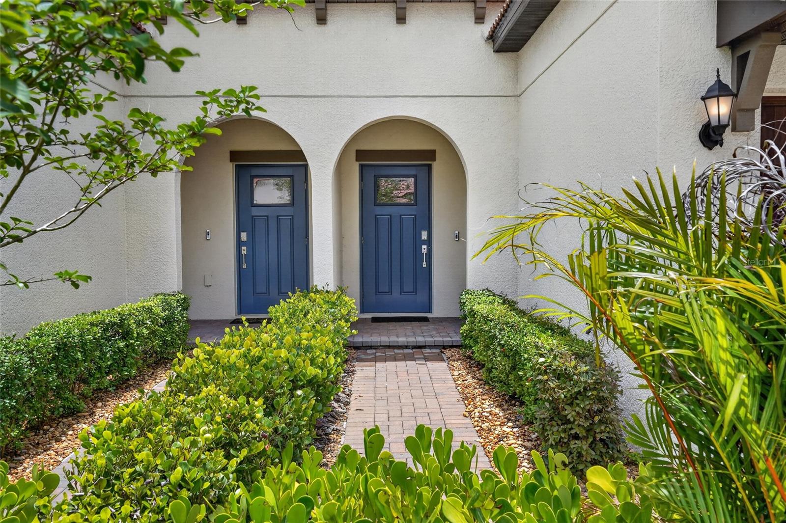 Covered and landscaped entrance