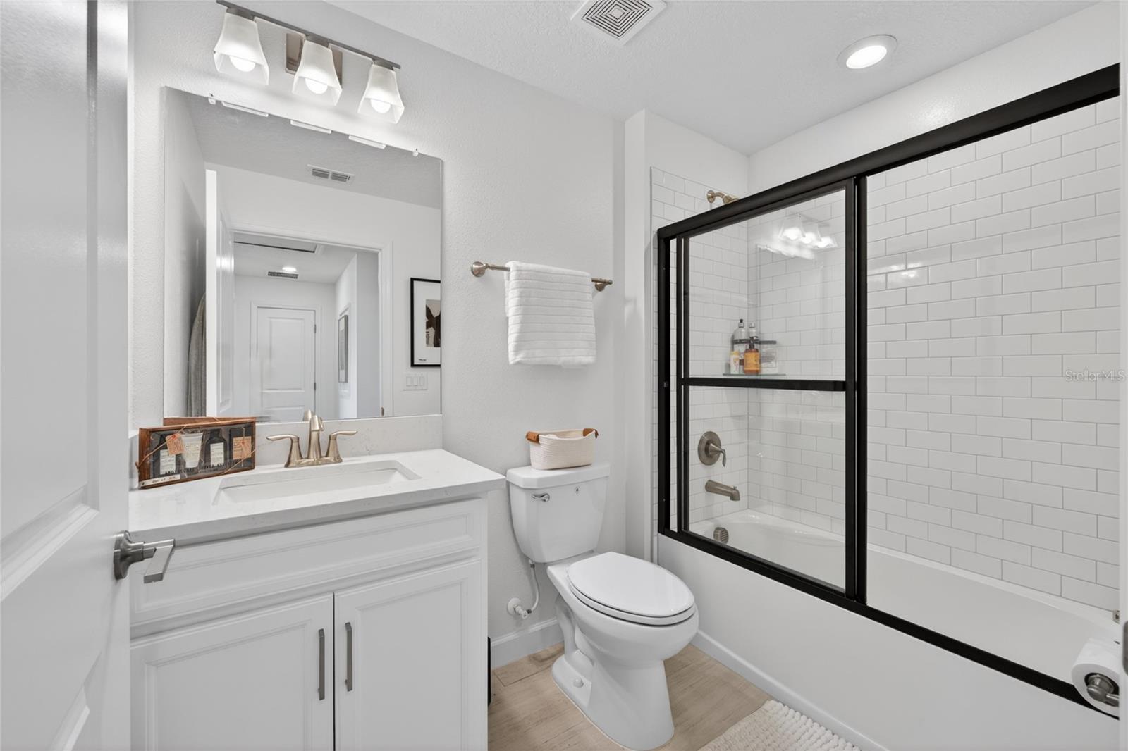 2nd bathroom