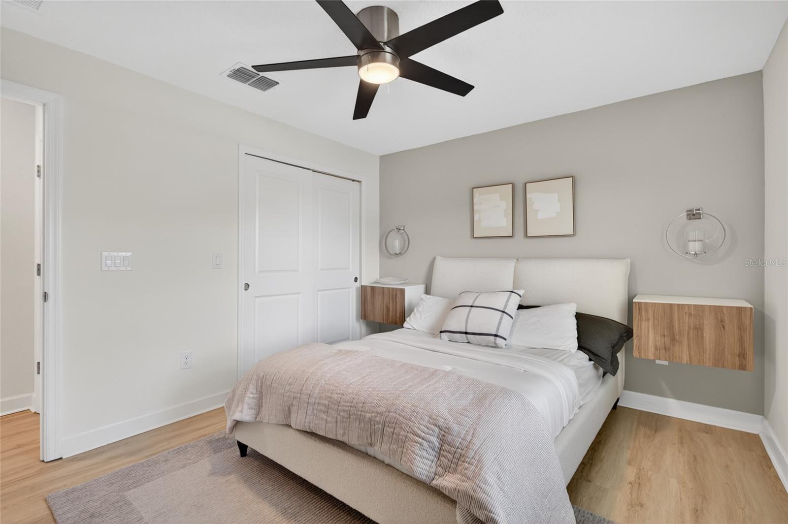 2nd bedroom