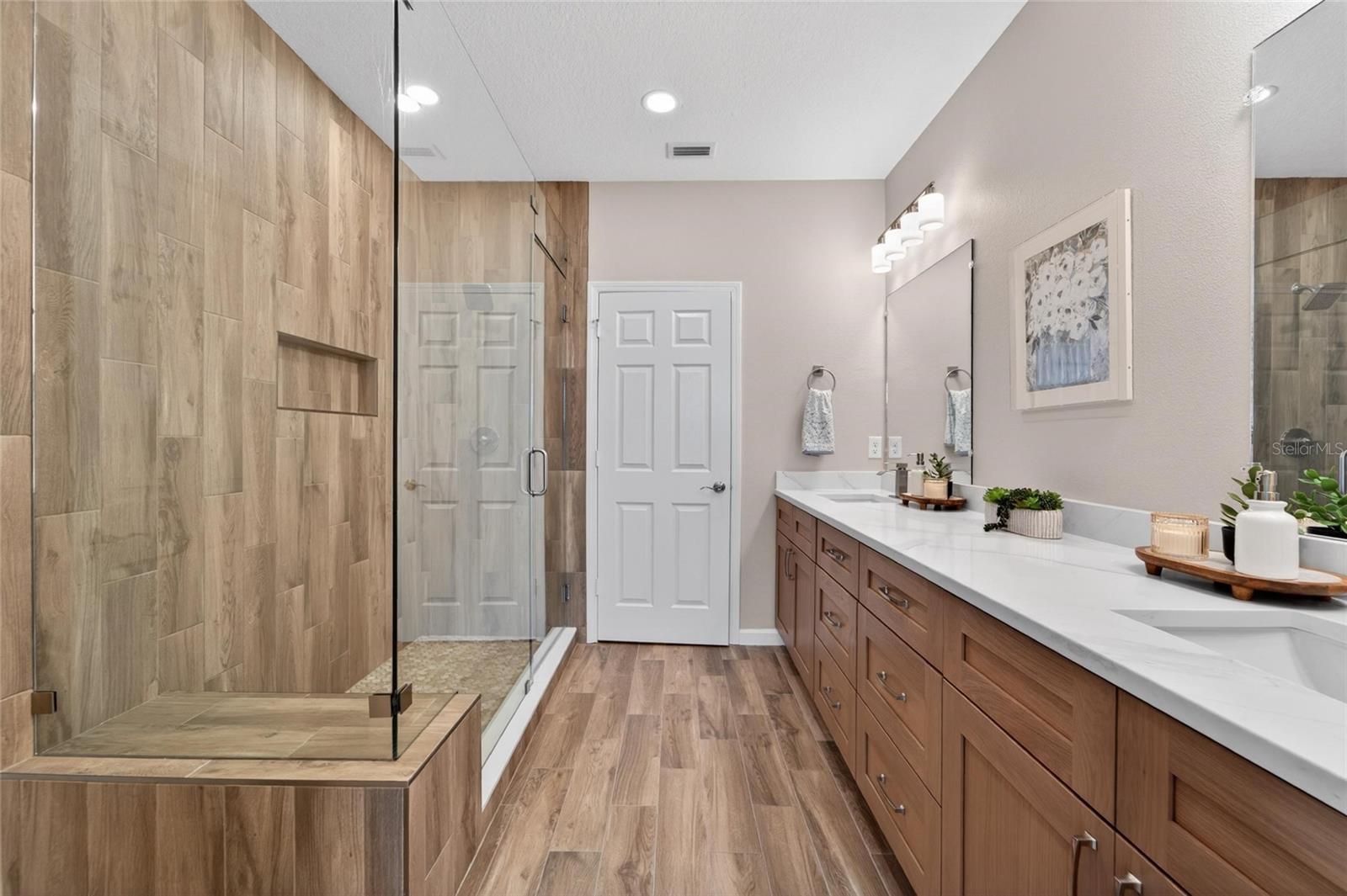 Master bath room