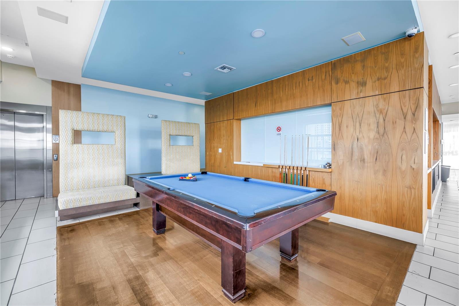 TB8512160
