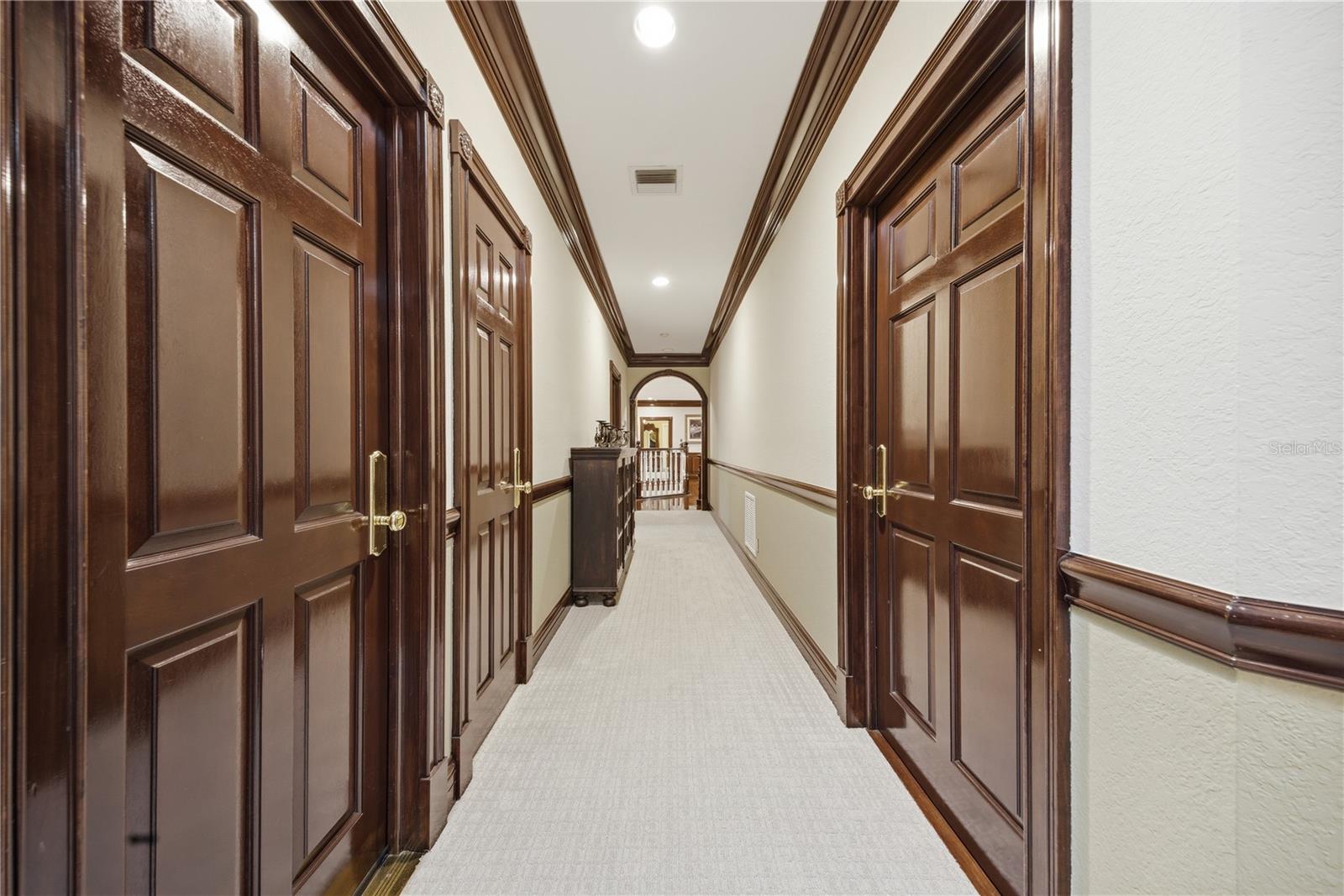 TB8512226